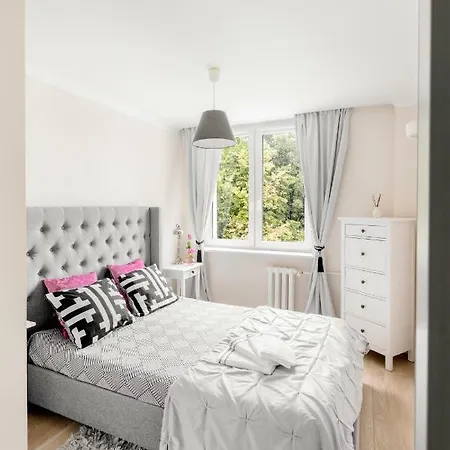 Apartament Luxury Business Saska Kępa * Warszawa